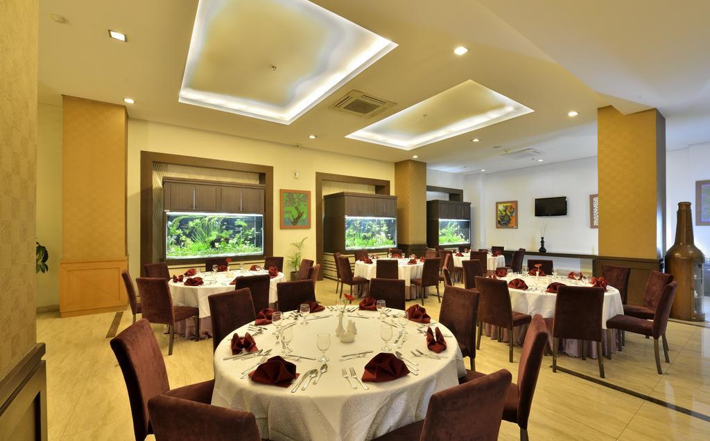 Gino Feruci Kebon Jati By Kagum Hotels Bandung Eksteriør billede