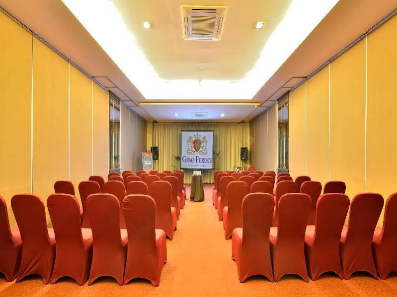 Gino Feruci Kebon Jati By Kagum Hotels Bandung Eksteriør billede
